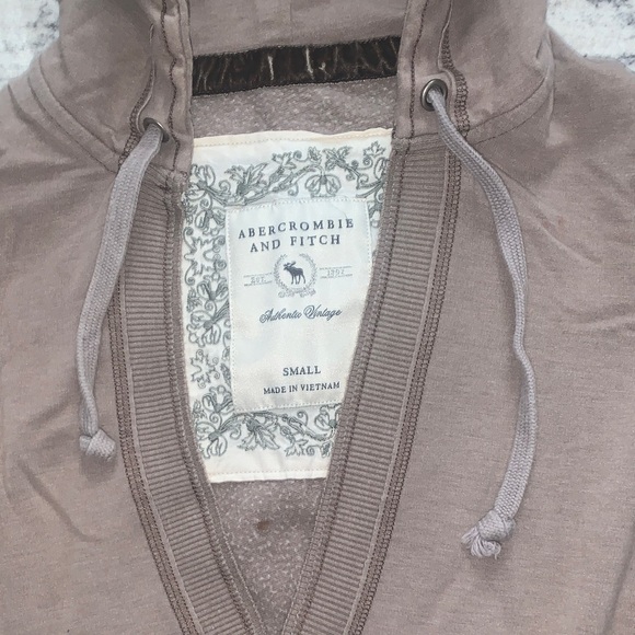 AUTHENTIC VINTAGE Abercrombie & Fitch Women's Taupe Hoodie - Picture 4 of 12